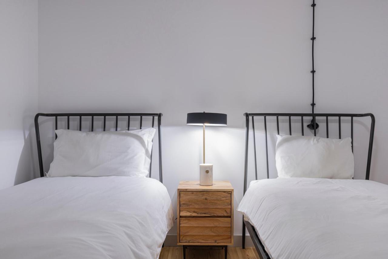 Glamorous 3Bdr Apartment In City Center By Lovelystay 리스본 외부 사진