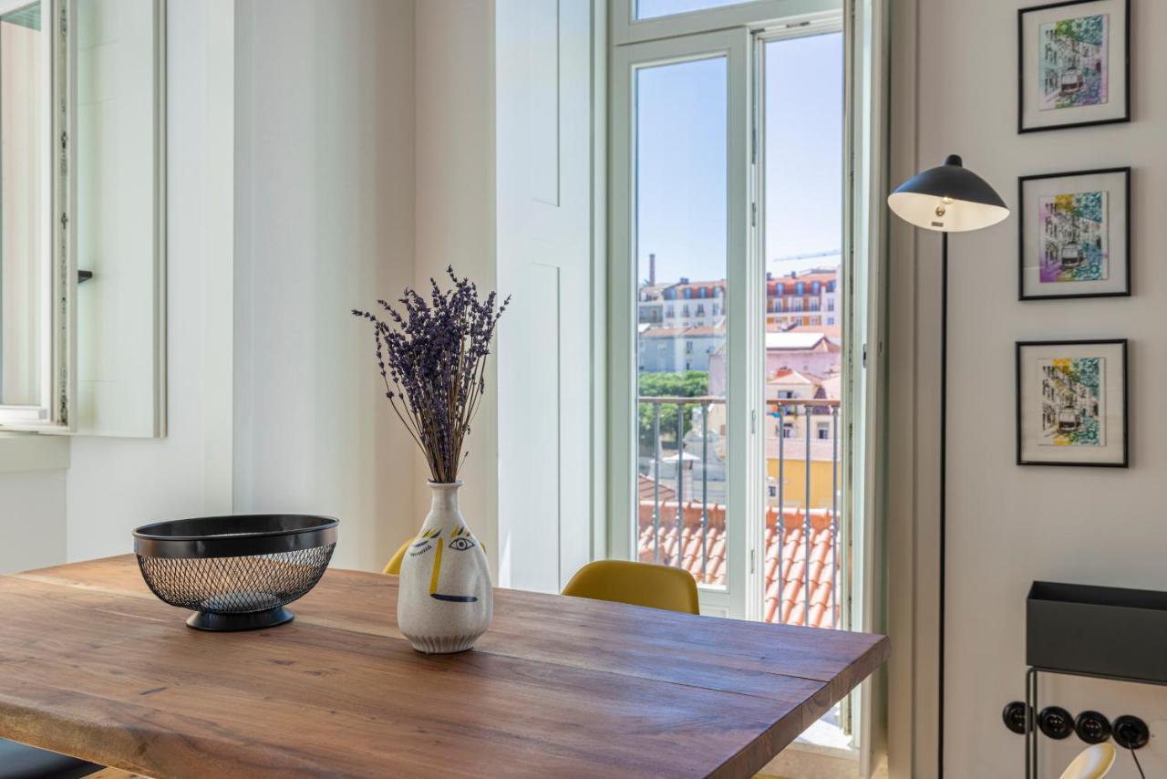 Glamorous 3Bdr Apartment In City Center By Lovelystay 리스본 외부 사진